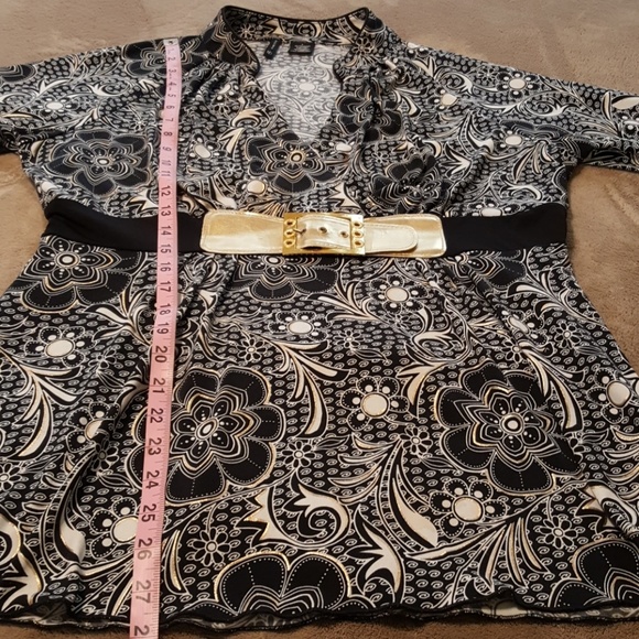 New Directions Blouse/Top. Size Large. - Picture 6 of 8